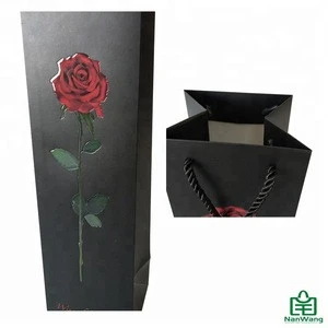 Wine Bottle Gift Paper Bag for Party with Embossing Logo and UV Varnish on Rose