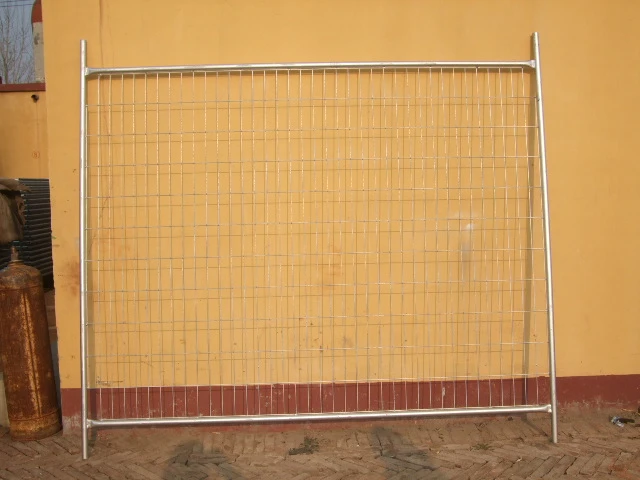 2.1x2.4m Removable models iron cheap construction safety fence