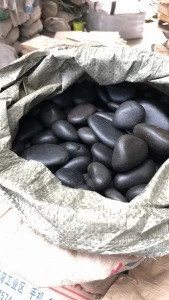 Black Polished Lu Grey Pebbles and Cobbles