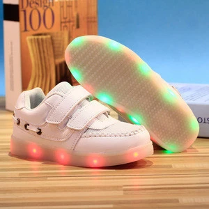 cz9004a New Style light shoes led sneakers manufacture