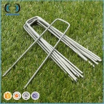 Half Green Artificial Grass Turf Galvanised U Pins Metal Peg Staples / Galvanised fixing pins