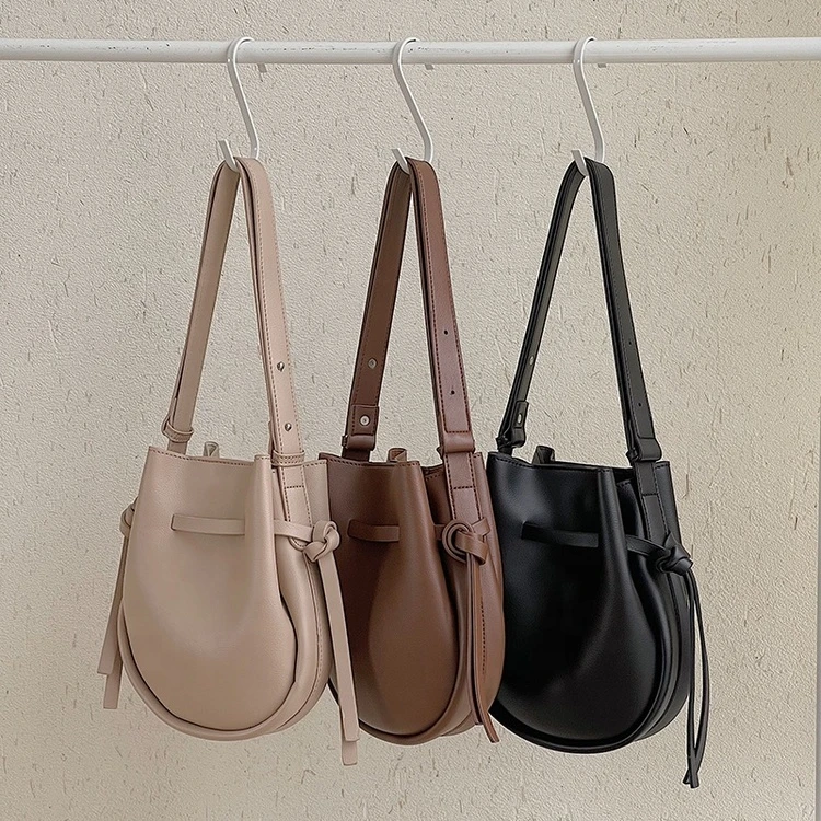 Hot Sale Custom Logo Sling Knot Saddle Bag Leather Ladies Large Shoulder Bag