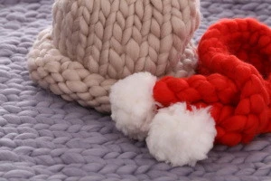 hot sale popular giant hand knitting wool carpet blanket scarf yarn super thick yarn chunky merino wool yarnSuper coarse wool