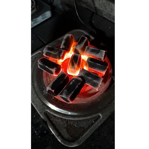 Indonesia Coconut Charcoal Carbon Incense (Bakhour) High Efficiency Multi Size Black BBQ Hexagon Shape Charcoal