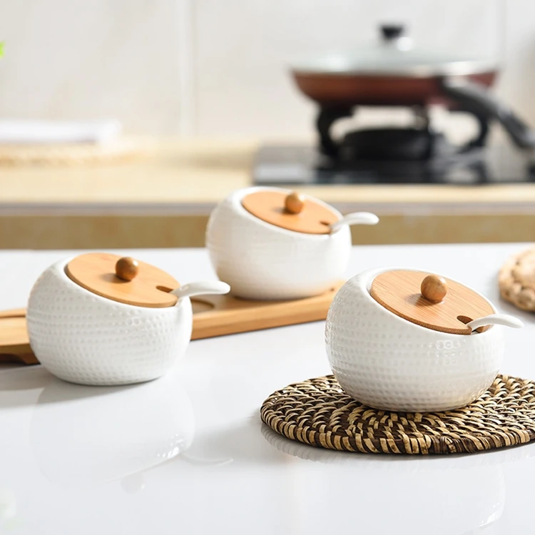Lanfengye Wholesale Seasoning Container Set Ceramic Seasoning Jar Spice Jar Set with Wooden Lid