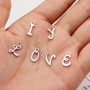 New arrival High Polished 26 Initial Letter Charm Small Stainless Steel Bracelet Pendant for Jewelry Making
