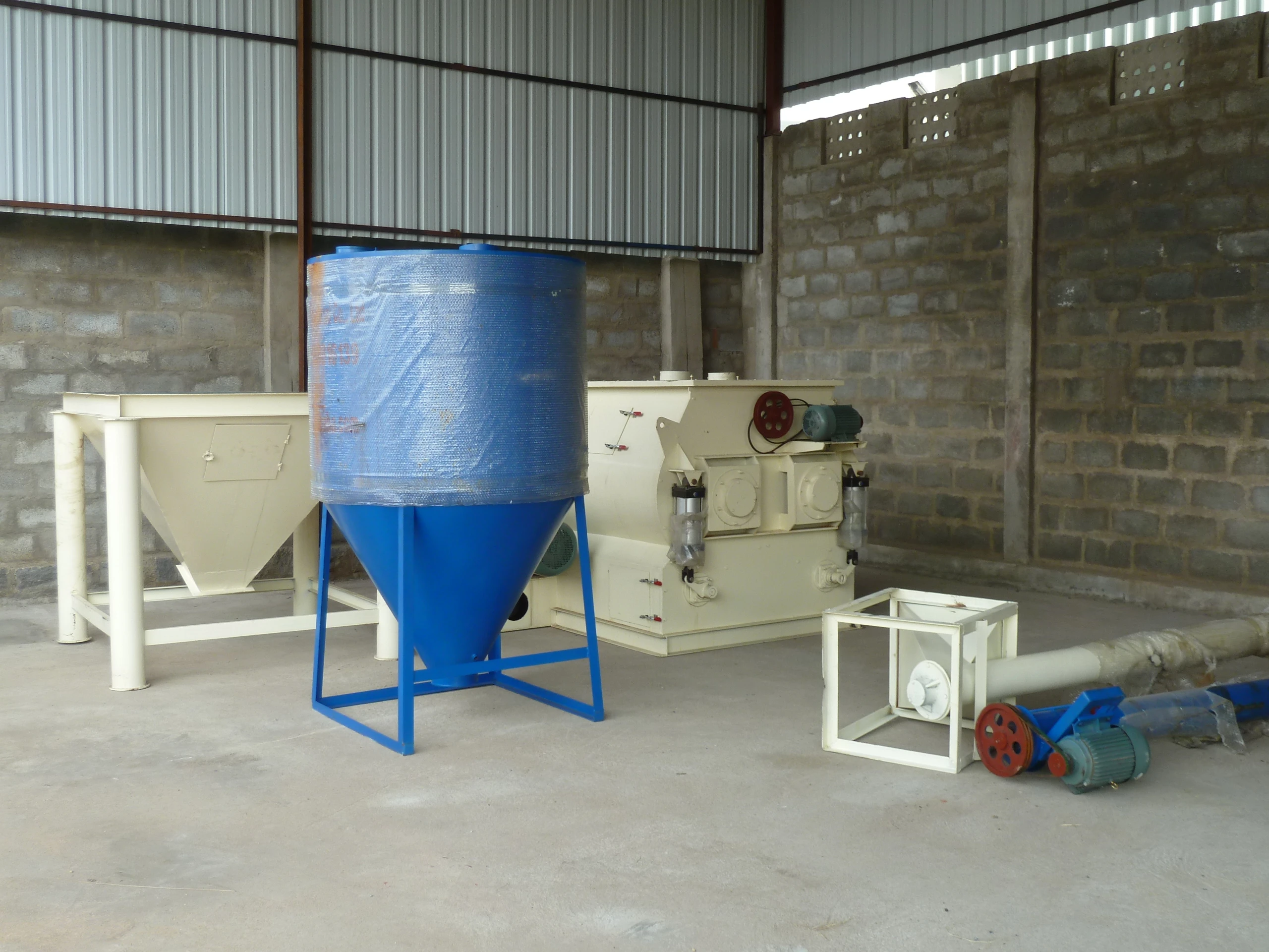 New design CE certificate simple Zhengzhou equipment for the production of dry mortar product line