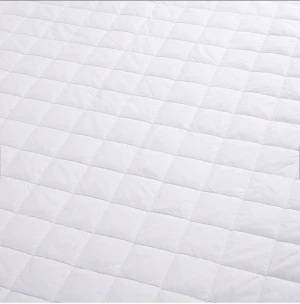 Quiltguard mattress protector 2020 Bed Bug Ultrasonic Quilted Hypoallergenic Waterproof Mattress Protector mattress pad cover