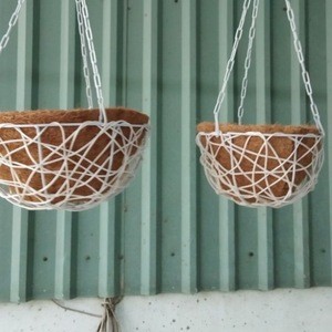 Wholesale Coconut Fiber Hanging Flower Basket, Cheap Wrought Iron Hanging Basket with Coco Liner, Metal Wire Hanging Planter