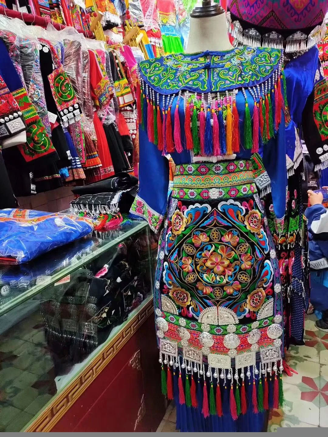 WJ30101 Hmong costume  handmade miao  clothing for the celebration not contain jewelry