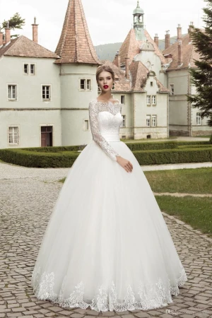Gorgeous Boat Neck Wedding Dresses with Long Sleeves A-line Tulle Lace Gowns For Bridal Vestidos de Novia