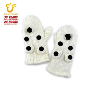 2017 new design high quality cute warm winter finger glove