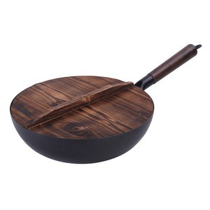 Amazon hot sale Hand made Carbon Steel Wok Pan with Wooden Lid for Electric, Induction and Gas Stoves