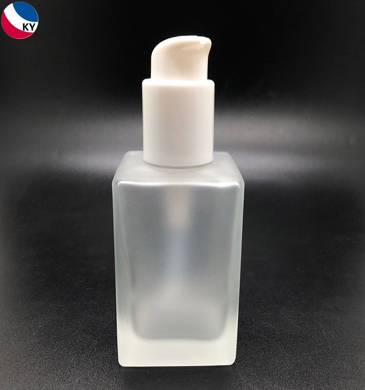 Cosmetic Skincare Packaging Luxury 120ml Serum Pump Bottle 4oz Frosted Rectangle Glass Bottle
