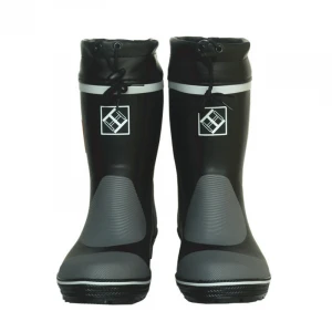 Fashionable middle top rubber rain shoes for men middle barrel rain boots low barrel paddy field waterproof shoes