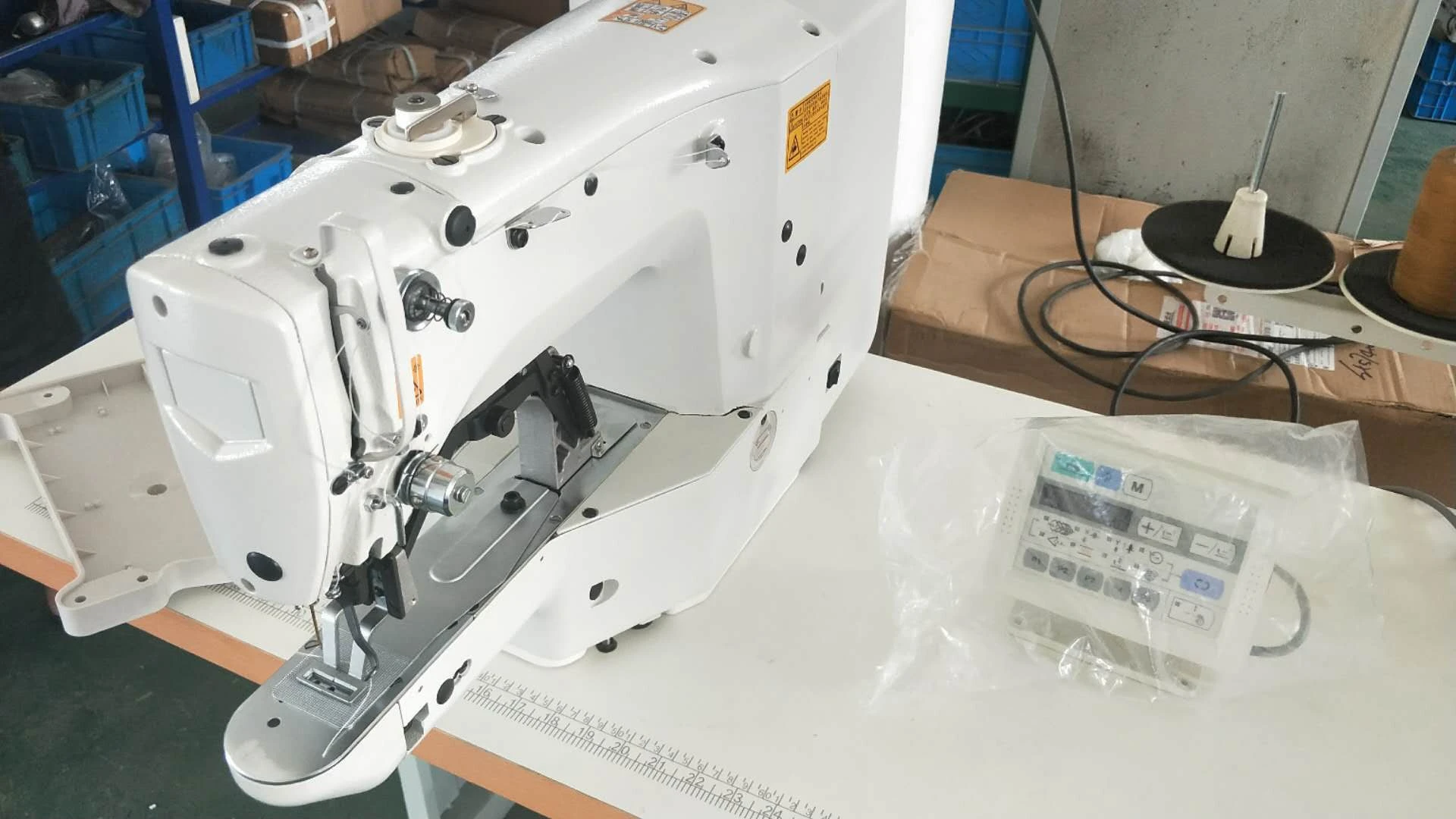 High Speed Direct Drive Electronic Bar Tacking Sewing Machine 14mm Max. Sewing Thickness Clothing 45/66KG HONKON Dpx5