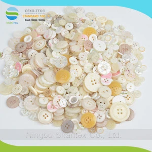 Hot sale new desgin wholesale mix colours resin buttons