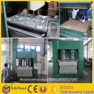 Hydraulic Press Wood Pallet Making Machine / Wood Recycling Machine in China