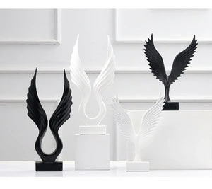 NEW PROMOTIONAL EUROPEAN STYLE FASHION OFFICE HOUSE SHOWROOM DECORS GOLDEN SILVER RESIN STANDING FLYING EAGLE STATUES