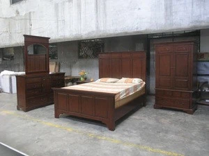 Solid Mahogany Wood Bedroom Set in Walnut Color