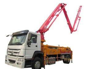 truck mounted on concrete 44M  pump  machine vibrate recycling equipment for construction