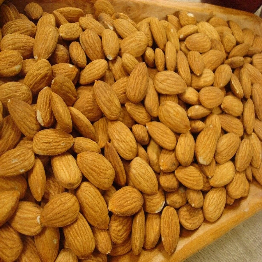 Whole Raw Almonds Nuts**