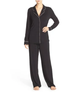 How To Wear Black Silk Pajamas This Winter Pajamas Winter - Silk