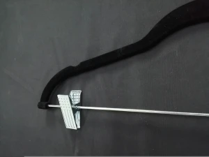 Factory direct Space Saving Flocking Hanger Non-slip black Velvet Clothes Hangers with clips