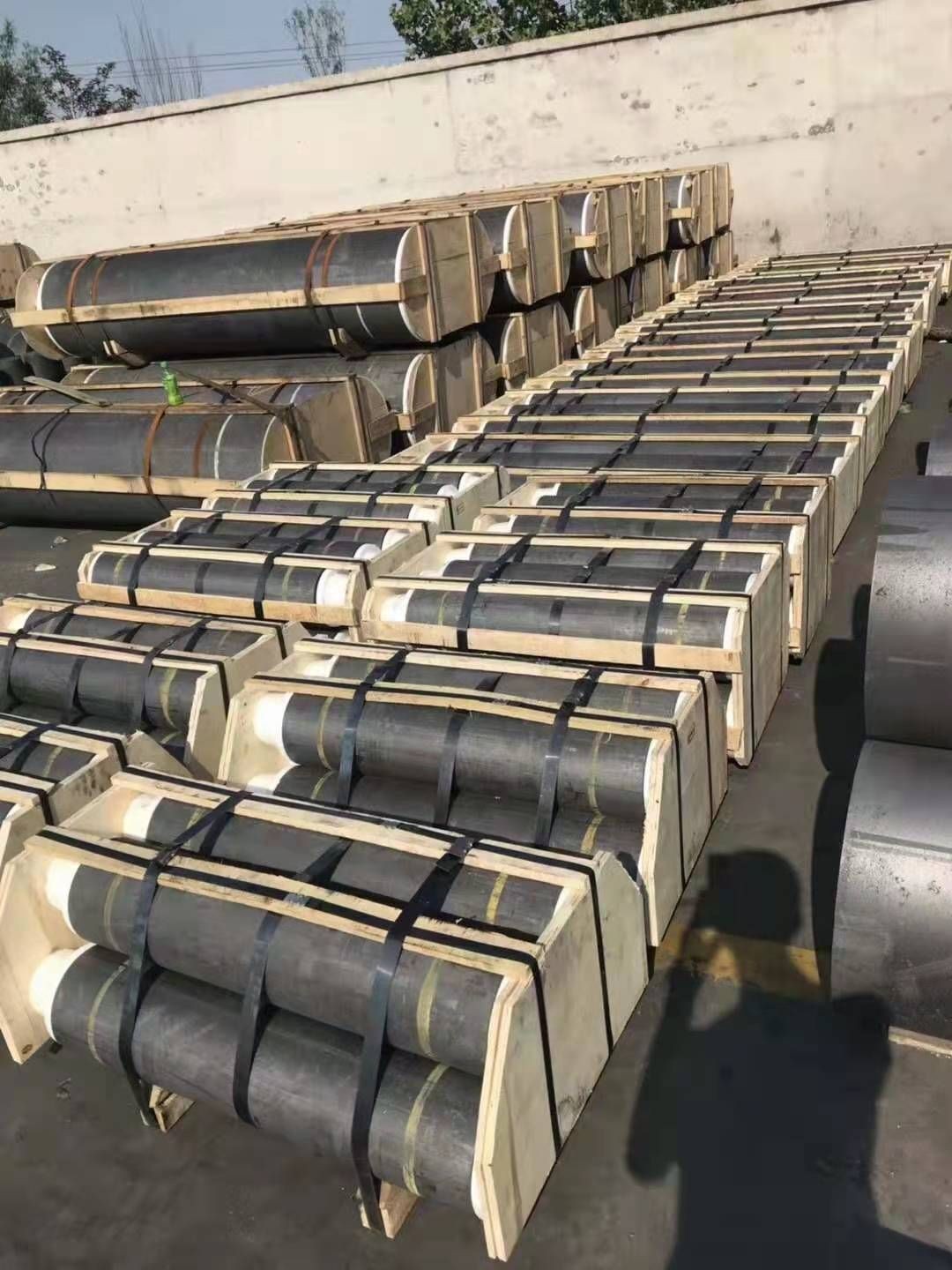 Buy High Power Refining Furnace Graphite Electrode from Hebei Ben Hong ...