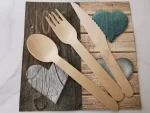 Disposable wooden cutlery set