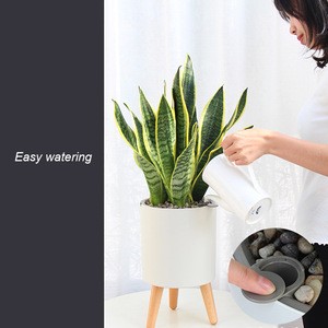 2020 Factory wholesale cheap garden round shape small the lazy self watering plastic flower pot