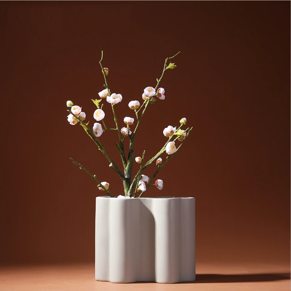 2021 New design vase home decor modern porcelain vase Chinese cheap ceramic vase