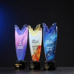 Custom Abstract Wing-shaped Glass Crystal Award Souvenirs Trophies Fashion Style Carved Honor Themed by Supplier Crystal Crafts