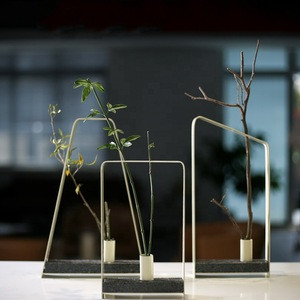 Decorative Square Modern Creative Designs Shelf Metal Wire Easel Funeral Flower Pot Plant Stands With Stone Base