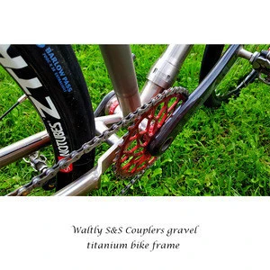 Gravel bicycle Titanium road bike frame with the ritchey breakaway system
