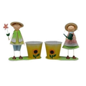 Home decoration metal crafts boy and girl with pot art