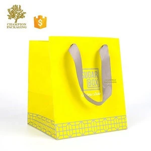 Hot selling high quality custom logo printed shopping matte retail paper gift bag