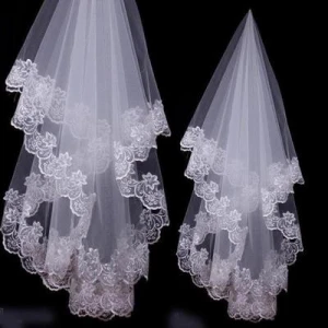 Hot Wedding Accessories Short Wedding Veil White Ivory One Layer Bridal Veil Appliques Lace Edge Cheap Wedding Accessories