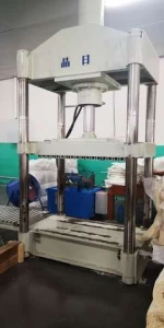 Latest R & D High Performance Easy Installed Textile Fabric Baler Machine