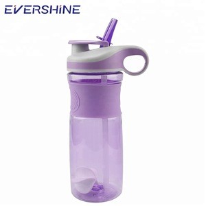 New model factory manufacturer China drinking bottle 1 litre sports plastic protein shakers with logo straw silicone sleeve