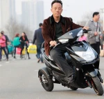 None fall Adult 60v 800w Electrical Trike 3 wheel SCOOTER Electric tricycle with tilting system