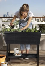 Resin raised garden flower plant self watering bed pot container with drainage plug