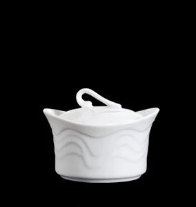 Wholesale hotel restaurant used cheap white glazed decorative porcelain soup porcelain tureens
