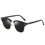 Polarized Sunglasses Men and Women UV Protection Classic Sunglasses TR90 Frame UV400 Protection Sunglasses