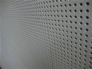 acoustic plasterboard with round hole