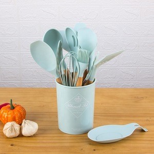 Amazon hot sale 11pcs silicone kitchenware set kitchen silicone utensils with wooden handle