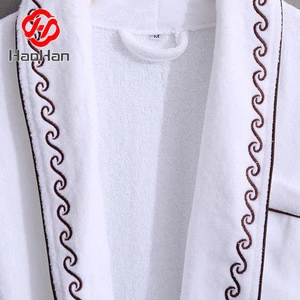 Chinese Luxury super soft cotton jacquard hotel bathrobe With Embroidery