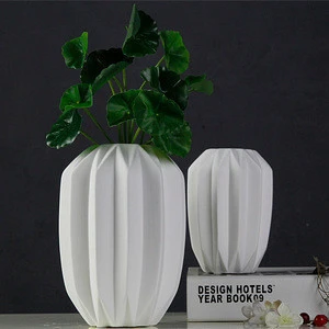 Custom Modern Home Decoration Ceramic tall Matte white Vase Home Decor Chinese Ceramic Porcelain Flower Vase