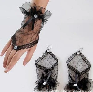 Elegant Tulle White Ivory Lace Bridal Gloves Wrist Length Crystal Matched Finger Wedding Gloves