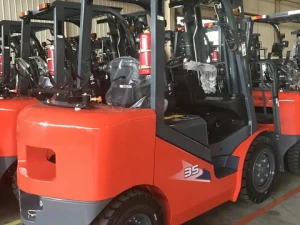 Factory Price CPCD35/CP(Q)YD35 3.5t internal combustion forklift Crane with 3 stage 4.5 meter mast used in container